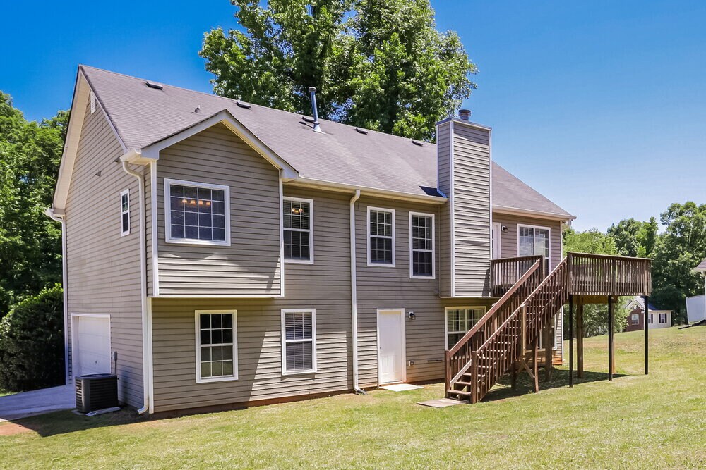 Building Photo - 685 Chaseridge Dr