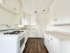 Building Photo - 5640 Kester Ave