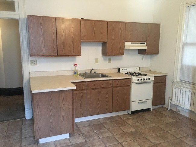 Building Photo - 734-736 Franklin Ave