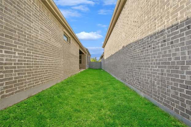 Building Photo - 725 Boardwalk Way