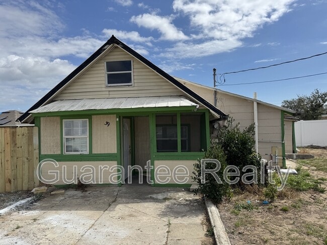 Primary Photo - 39 28th St