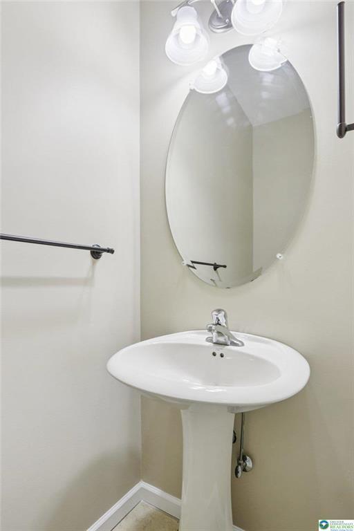 Building Photo - 270 Milkweed Dr