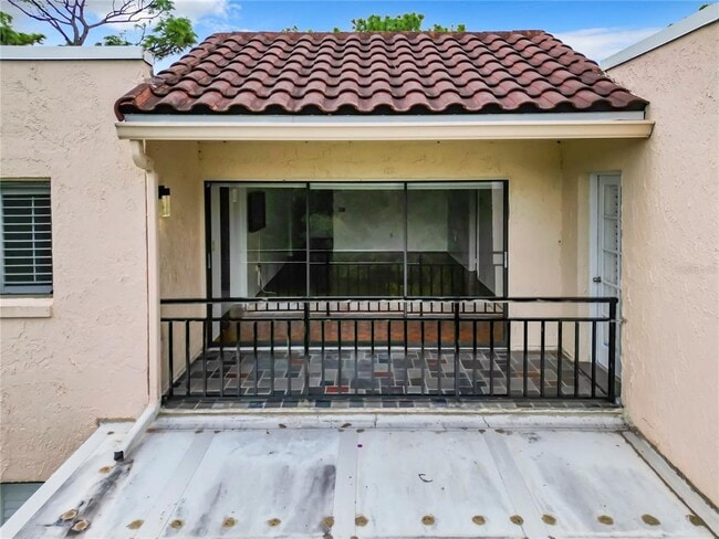Building Photo - 1158 Carmel Cir