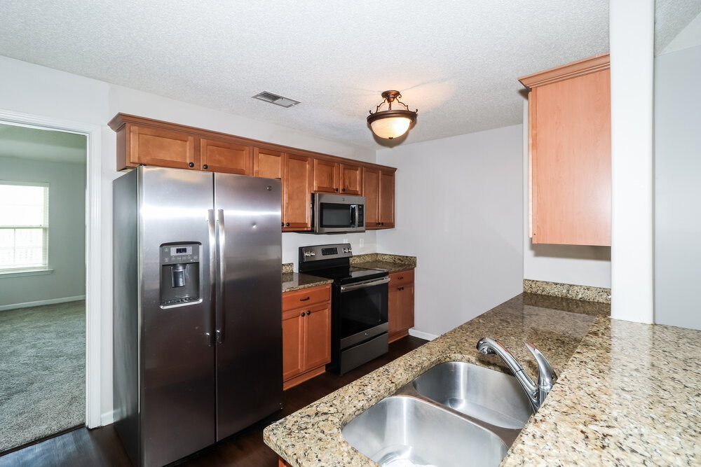 Building Photo - 9450 Darren Cir S