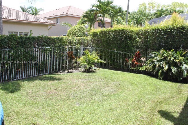 Building Photo - 1342 Crossbill Ct