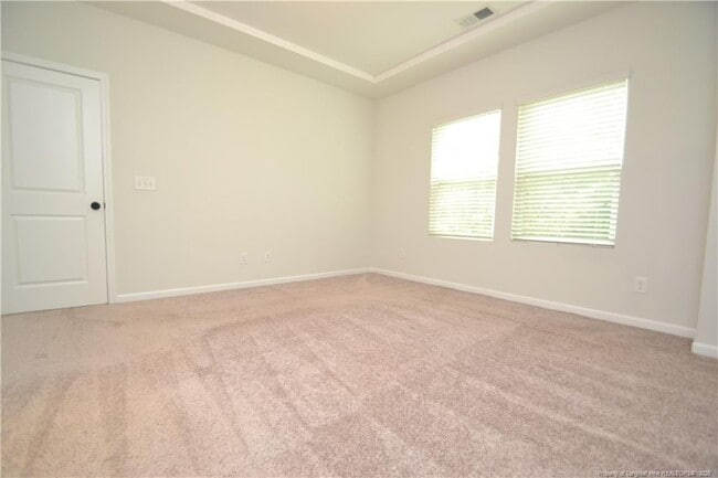 Building Photo - 1405 Luxor Dr