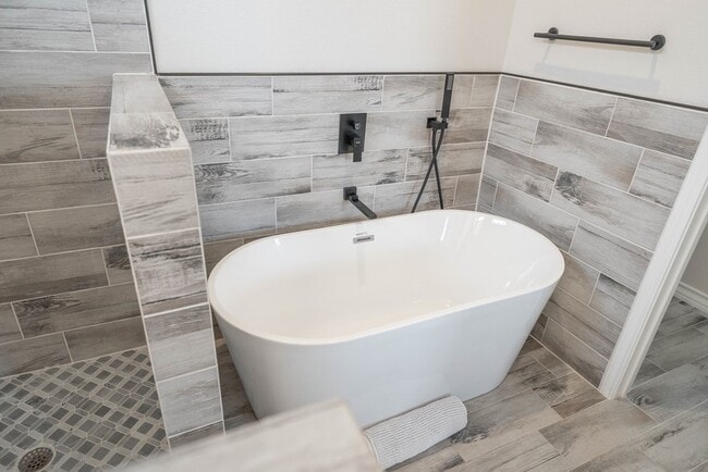 Building Photo - 3611 El Cajon Ave