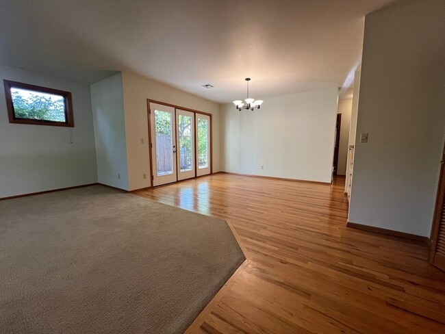 Building Photo - Gardener's Dream!  2 Bedroom house on quiet corner lot