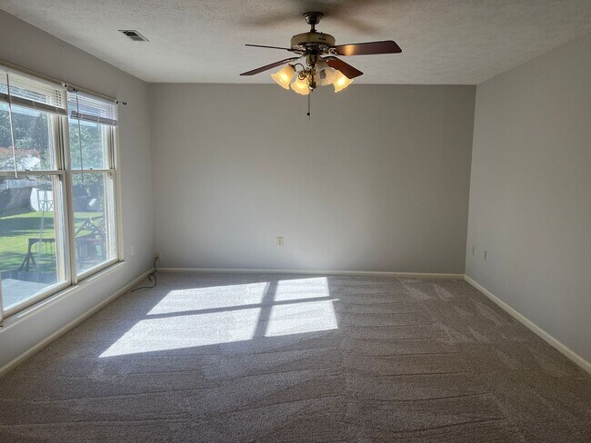 Building Photo - Single Family Corner Lot House located in ...