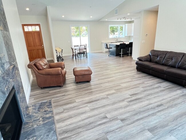 Building Photo - Remodeled North Tustin 4 Bed 3 Bath Ranch Home with Solar!