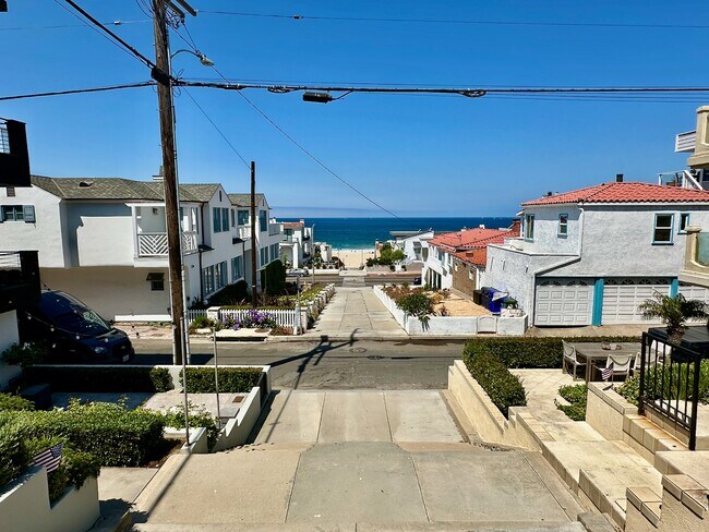 Building Photo - 209 Crest Dr