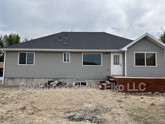 Building Photo - 214 Brookwood Dr