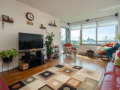 Building Photo - Stunning 2-Bed, 2-Bath Condo for rent