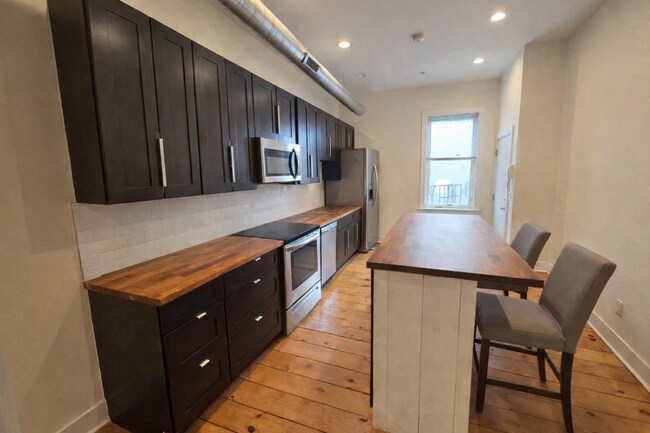 Building Photo - 1929 S 17th St