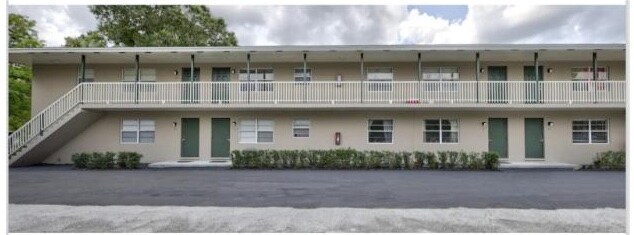 Building Photo - 1895 40th Ave