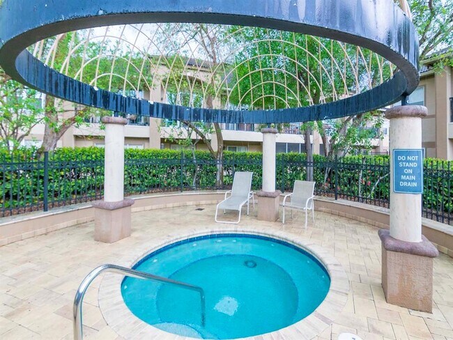 Building Photo - 1036 Normandy Trace Rd