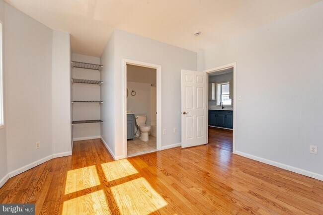 Building Photo - 222 S Rhode Island Ave