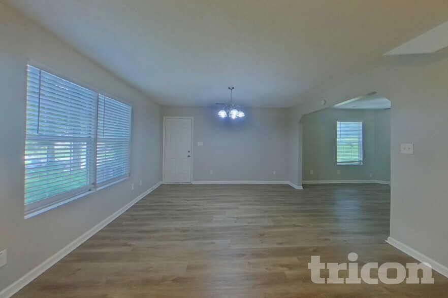 Building Photo - 7538 Fielder Rd