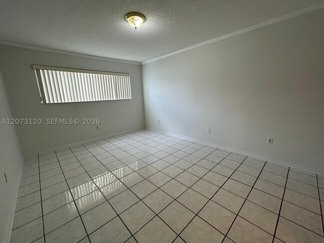 Building Photo - 9729 Hammocks Blvd