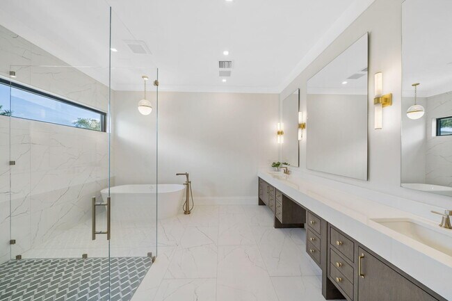 Building Photo - 3192 Blue Cypress Ln