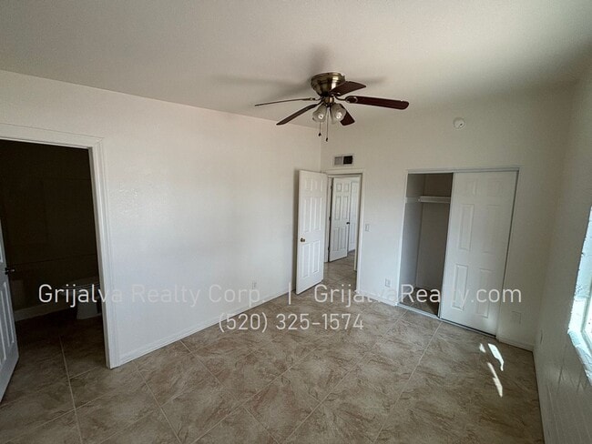 Building Photo - 3 Bedroom, 2 Bath House for Rent on the Eastside (Irvington/Kolb)