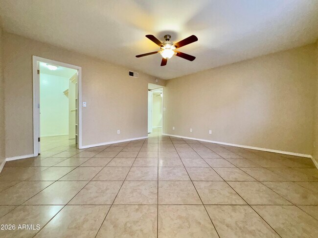 Building Photo - 16635 N Cave Creek Rd