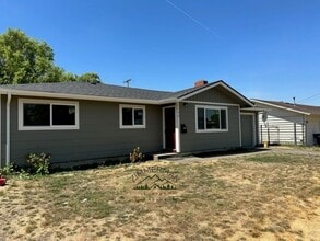 Building Photo - Fully remodeled 3-bedroom 1 bath home!