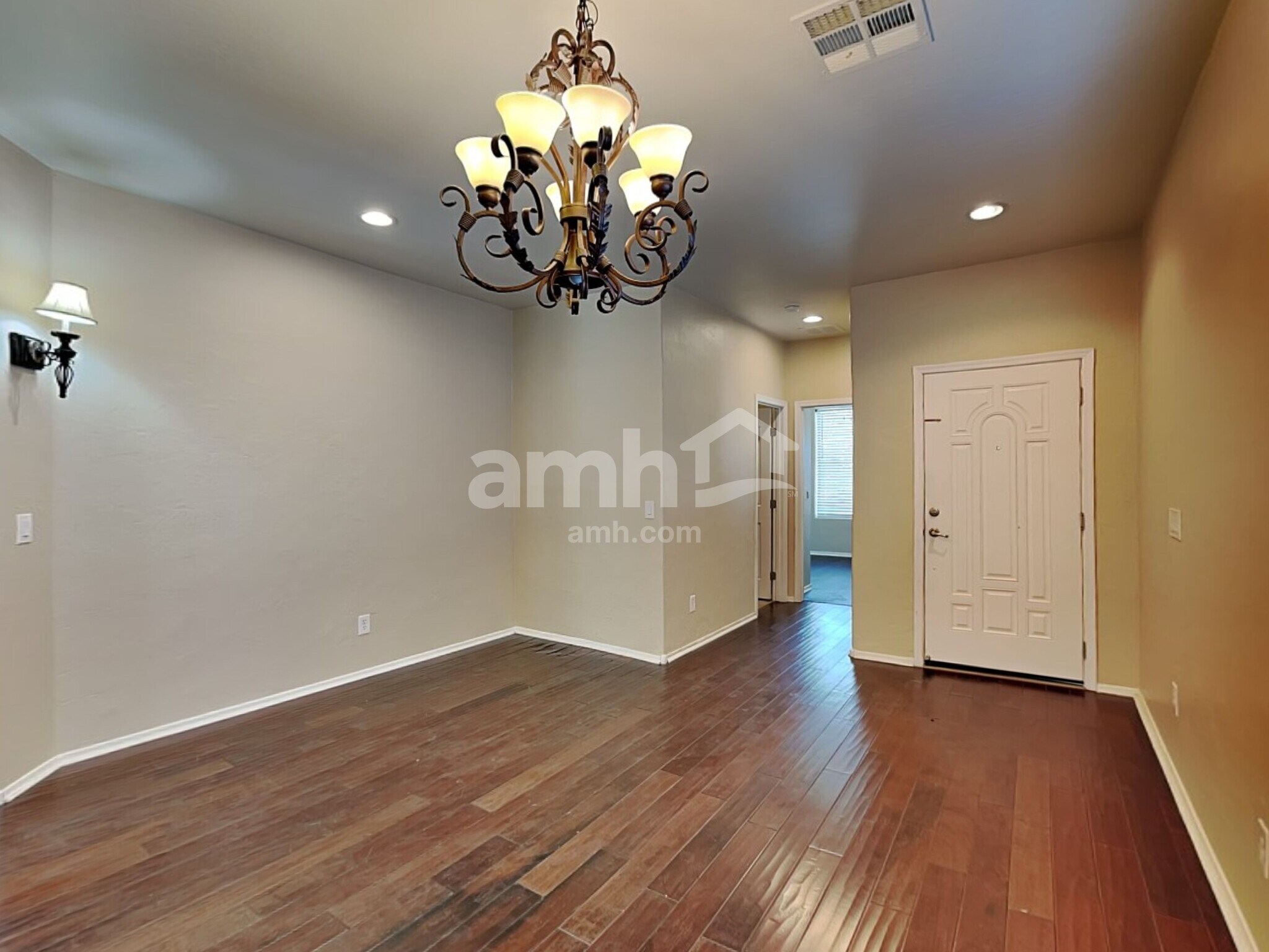 Building Photo - 2422 W Hunter Ct