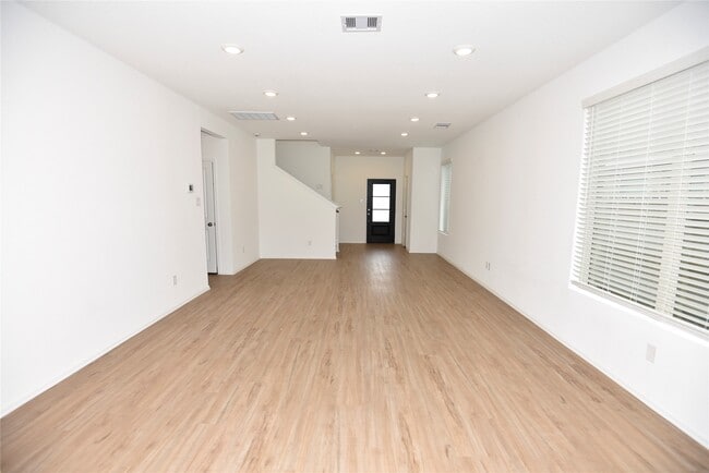 Building Photo - 21562 Casavatore Dr