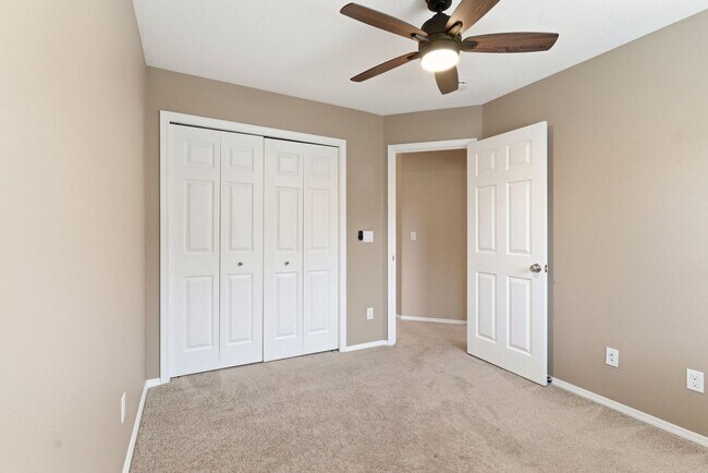 Building Photo - 17208 SW Pleasanton Ln