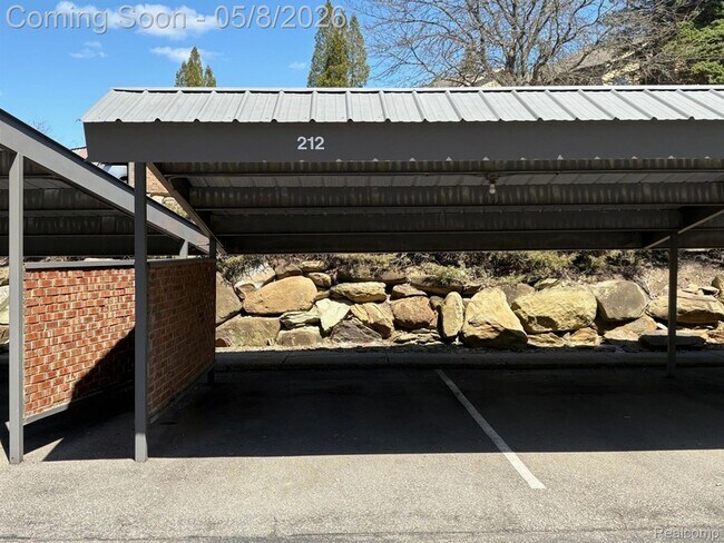 Building Photo - 2605 Greenstone Blvd