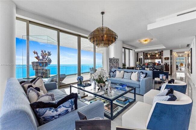 Building Photo - 17901 Collins Ave