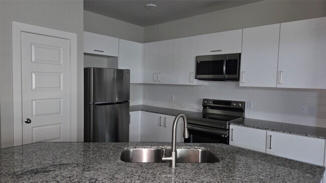 Building Photo - 25528 Starling Ln