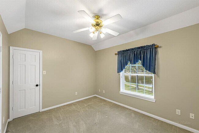 Building Photo - 22319 Fairbay Dr