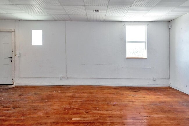 Building Photo - 521 N Dixie Hwy