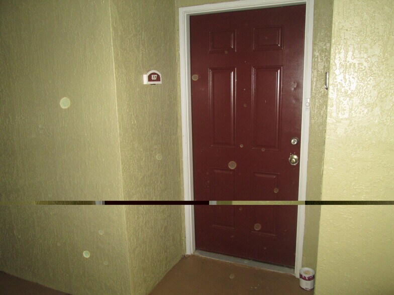 Front Door - 802 Crest Pines Dr