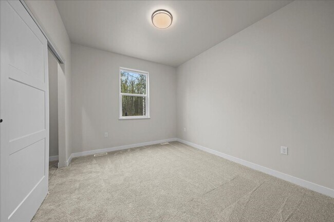 Building Photo - 7404 N Paw St
