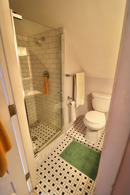upstairs bathroom - 707 S Dickinson St