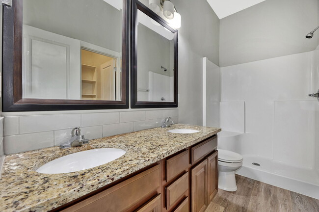 Building Photo - 2204 Quivira Cir