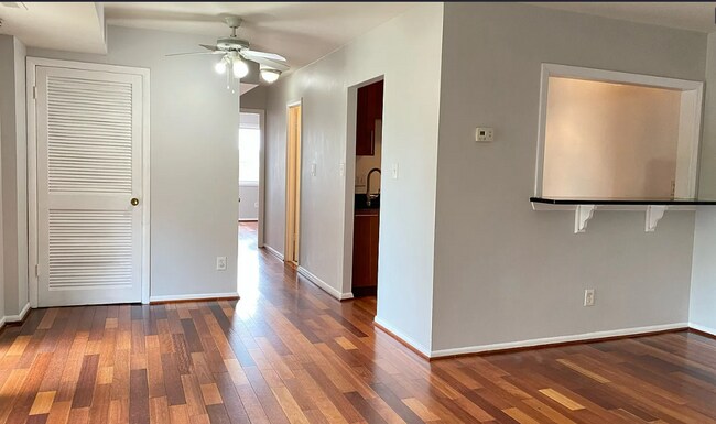 Building Photo - 3404 25th St S