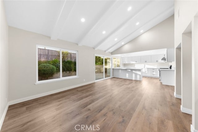 Building Photo - 596 Vista Rambla