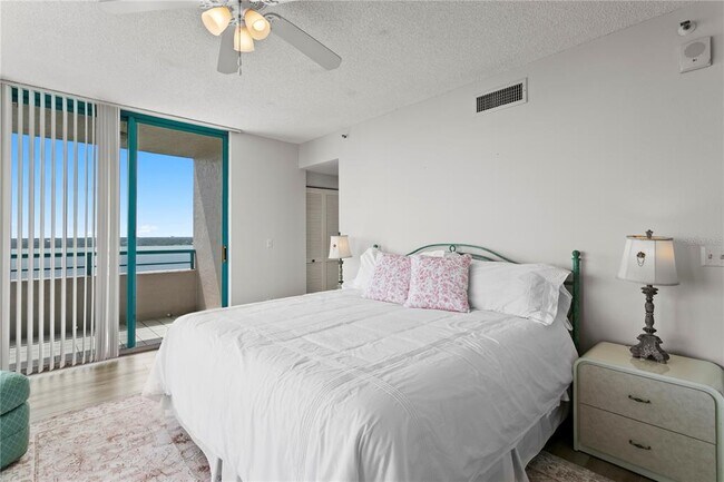 Building Photo - 1540 Gulf Blvd