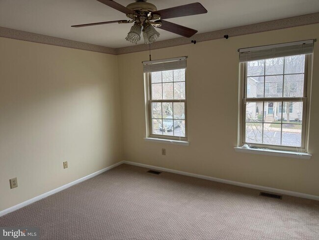 Building Photo - 34 Woodbrook Dr