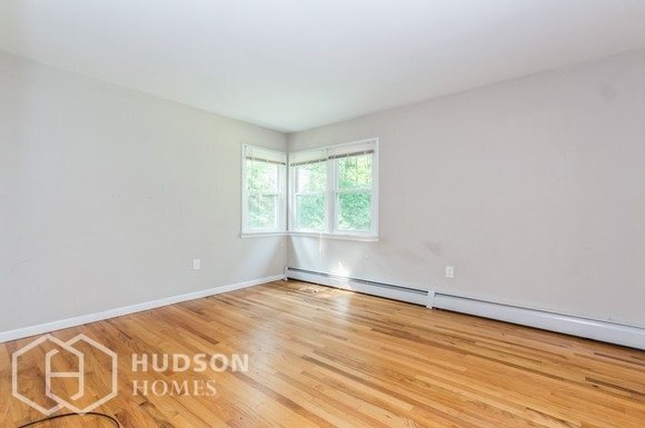 Building Photo - NOW AVAILABLE! 11 Cedar Lane, Rhinebeck, N...