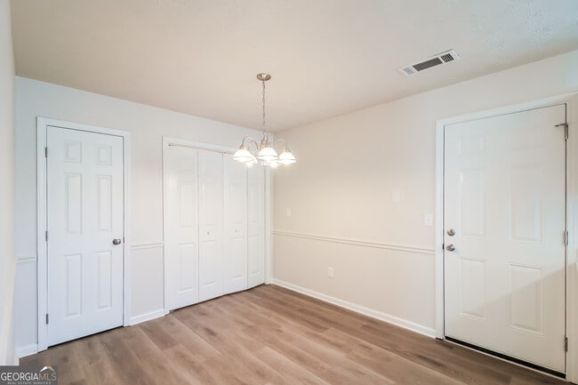 Building Photo - 6307 Avery St SW