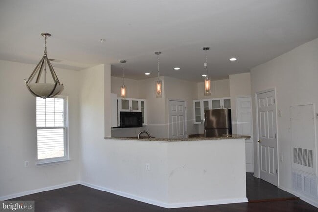 Building Photo - 3032 Bellamy Way