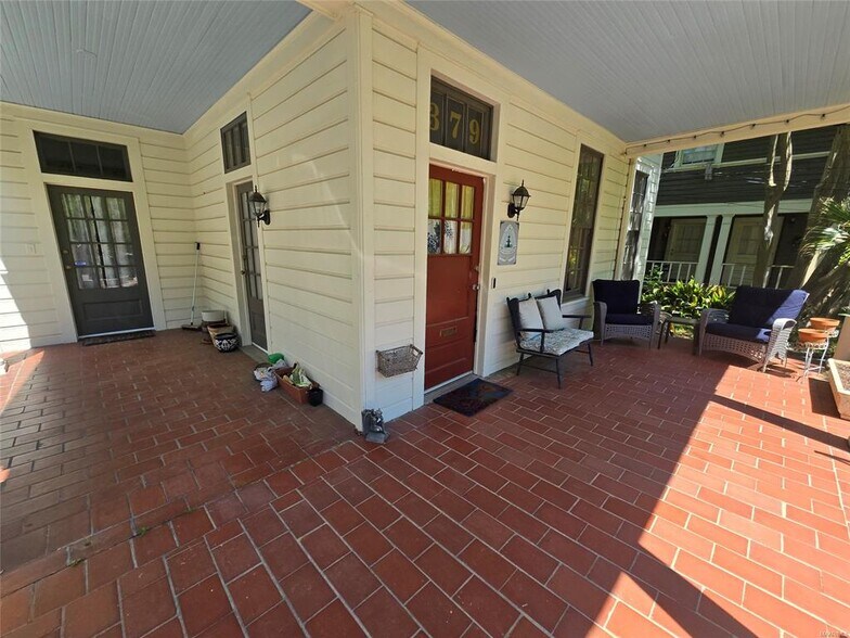 Building Photo - 379 Felder Ave