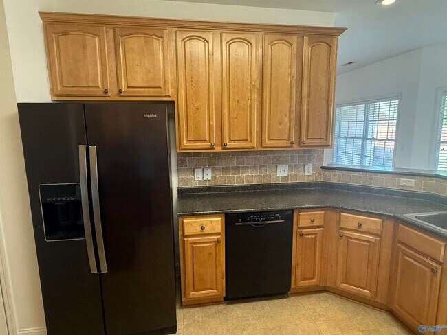 Building Photo - 5005 Liberty Park Cir SE