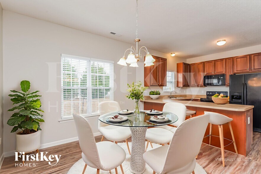 Building Photo - 620 Prickly Pear Dr