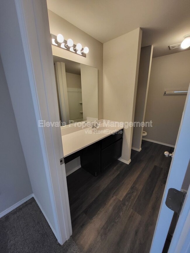 Building Photo - 1920 Mason Ln